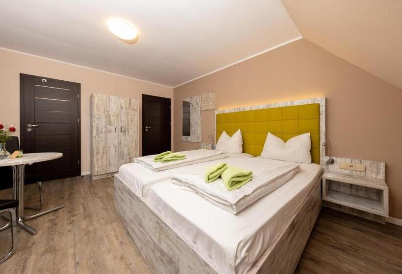 一楼标准间, Ehlers