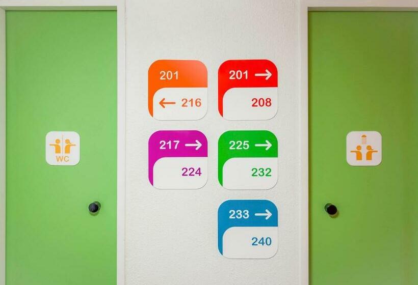 스탠다드 트리픔 룸 공동욕실, Tip Hotel Cambrai Ex Hotel F1