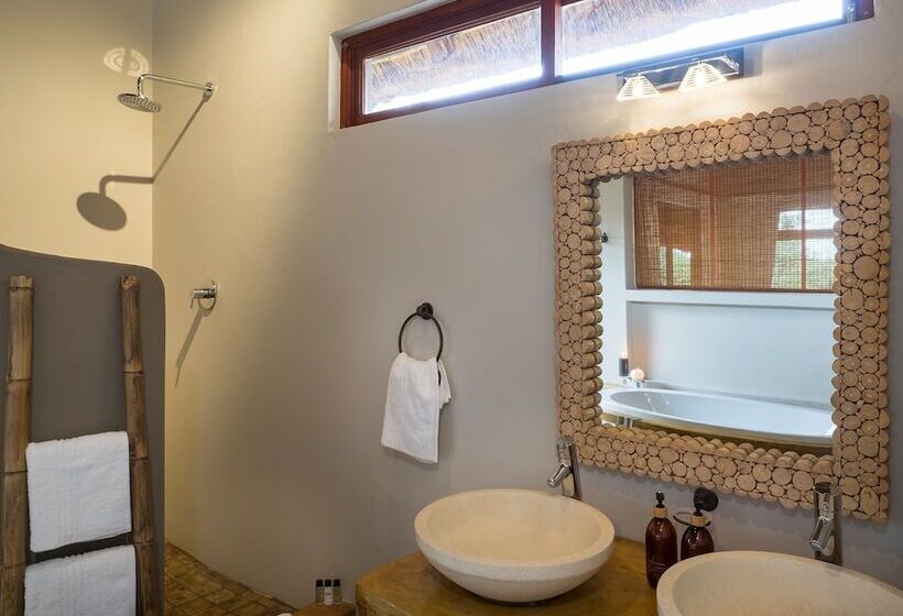 וילה עם 4 חדרי שינה, Finfoot Lake Reserve By Dream Resorts