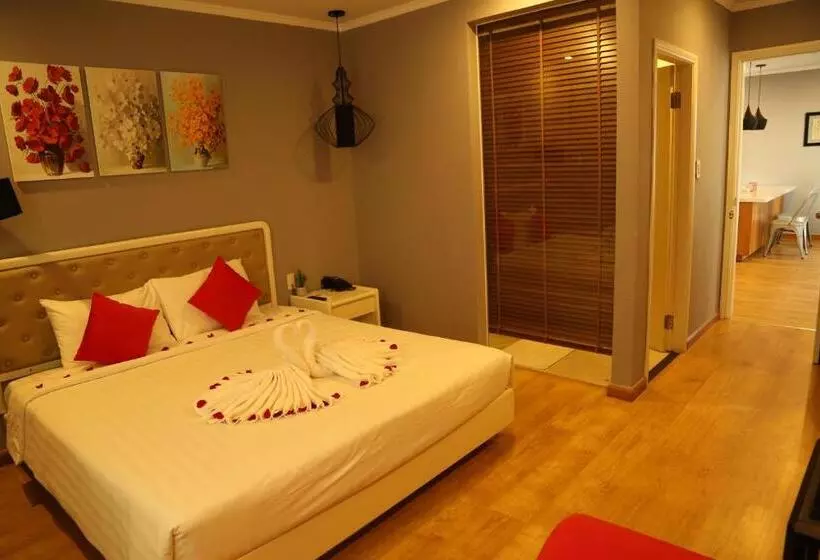 2 Bedroom Apartment