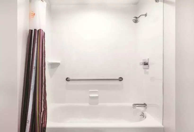 デラックススイート, La Quinta By Wyndham Cleveland Tn