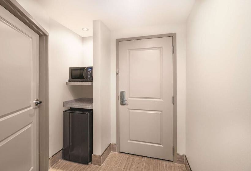 带2个双人床的标准工作室, La Quinta By Wyndham Cleveland Tn