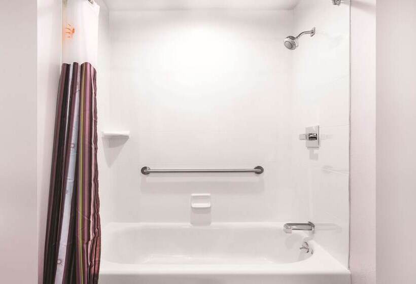 豪华套房, La Quinta By Wyndham Cleveland Tn