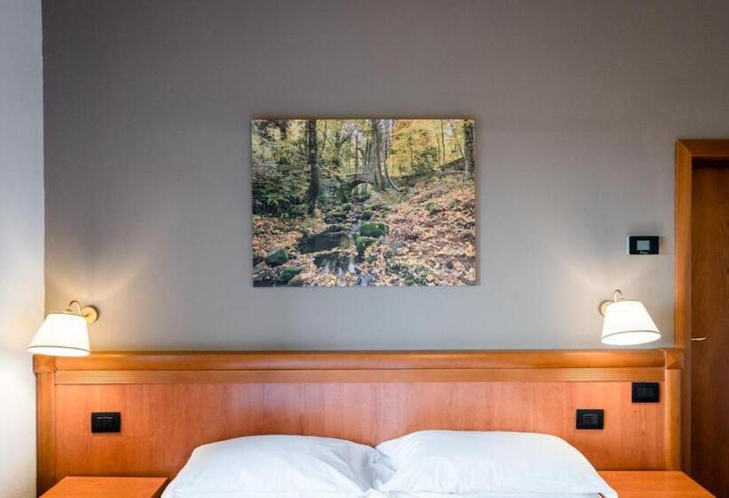 חדר סטנדרט לשלושה, La Scottiglia E Ristorante