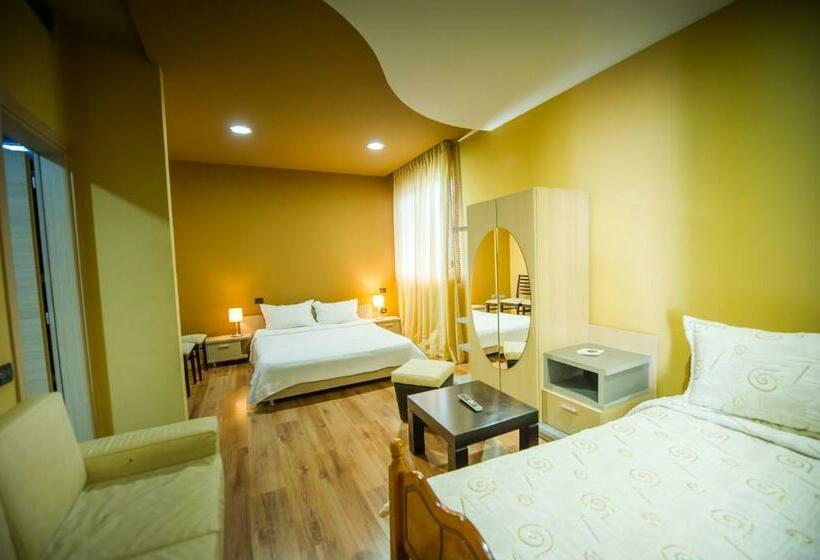 스탠다드 룸, Luani A