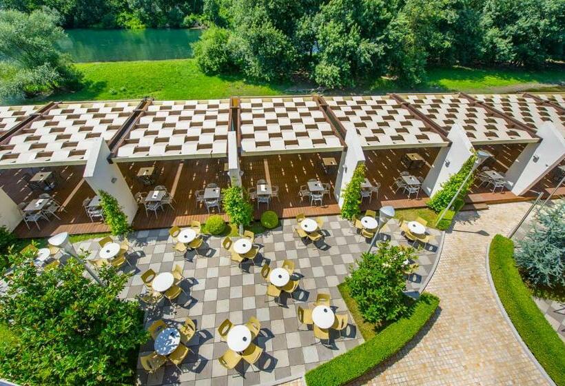 스탠다드 발코니 룸, Luani A