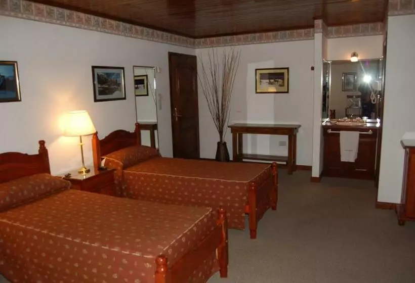Standard Neljän Hengen Huone, Posada Fueguina
