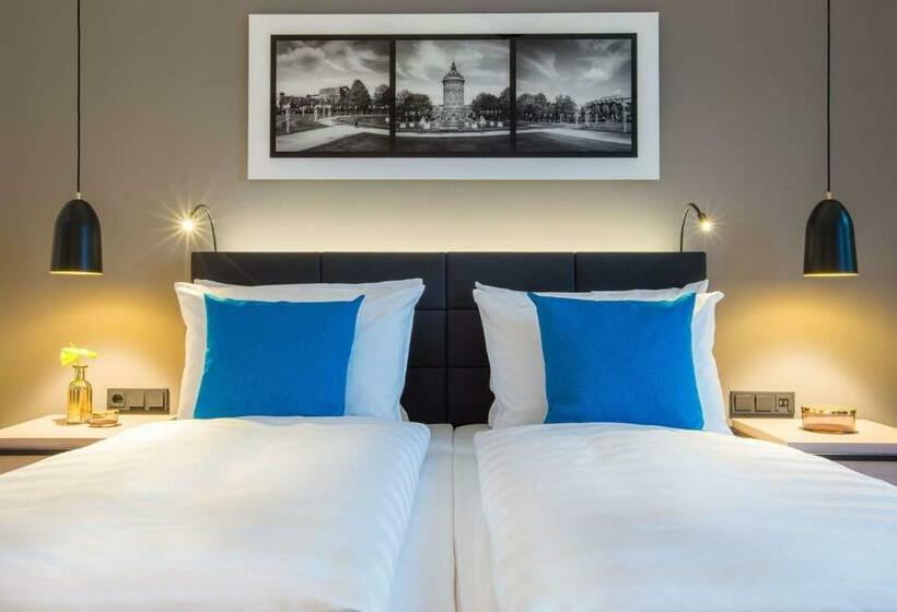 Номер Стандарт, Radisson Blu Hotel, Mannheim