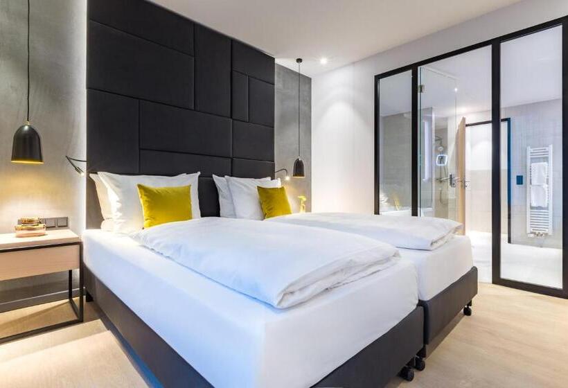 سوییت جونیور, Radisson Blu Hotel, Mannheim