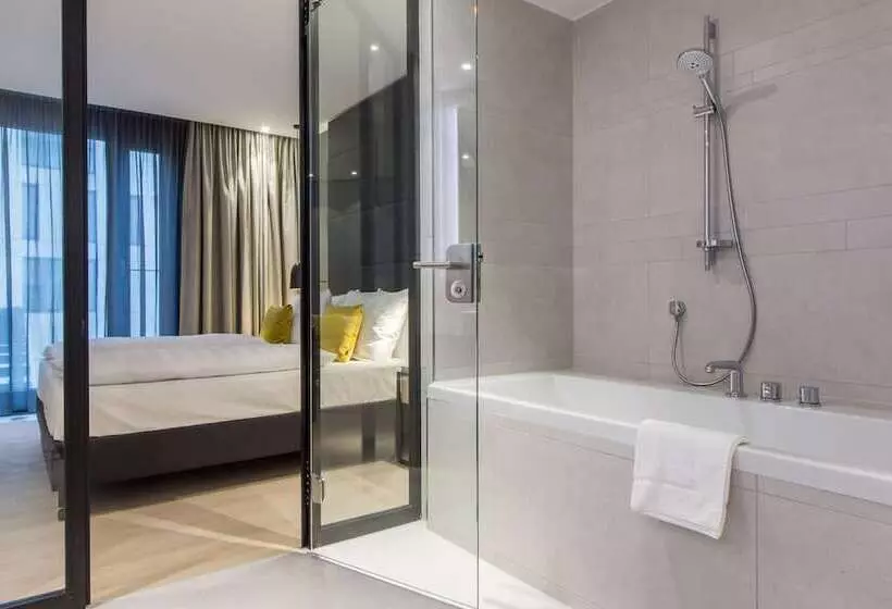 سوییت جونیور, Radisson Blu Hotel, Mannheim