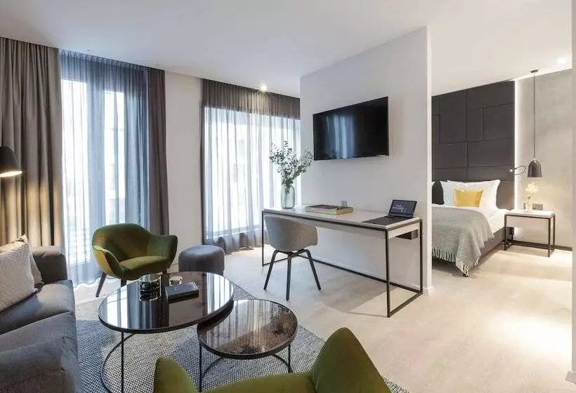 سوییت جونیور, Radisson Blu Hotel, Mannheim