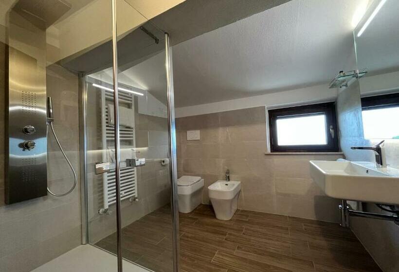 חדר סטנדרט, La Scottiglia E Ristorante