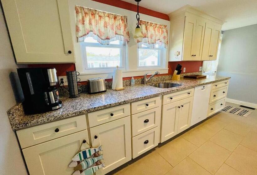 Шале 1 Спальня, The Escape Inn