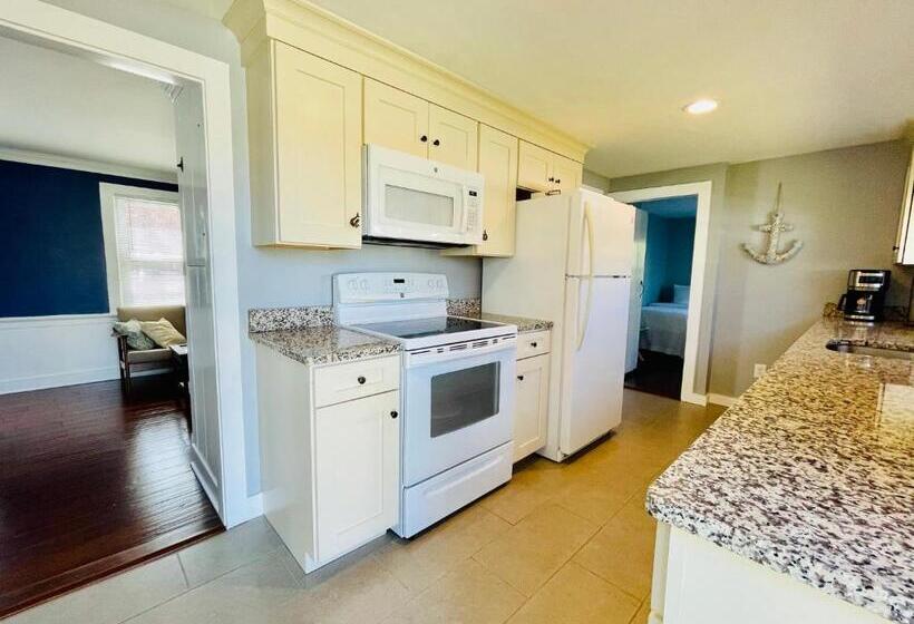 Шале 1 Спальня, The Escape Inn