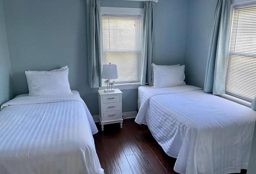 シャレー1寝室, The Escape Inn