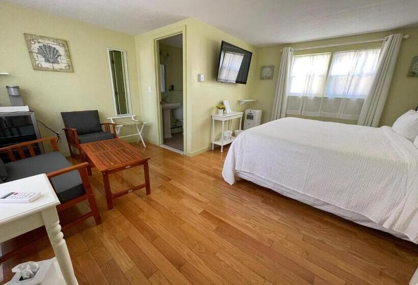 キングサイズベッドのデラックスルーム, The Escape Inn