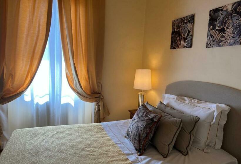 اتاق استاندارد یک تخته با چشم‌انداز, Villani