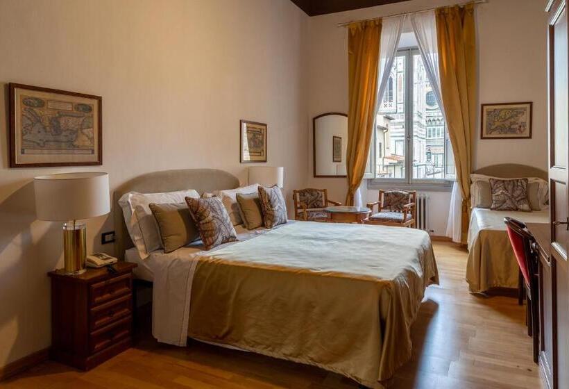 اتاق استاندارد سه تخته با چشم‌انداز, Villani