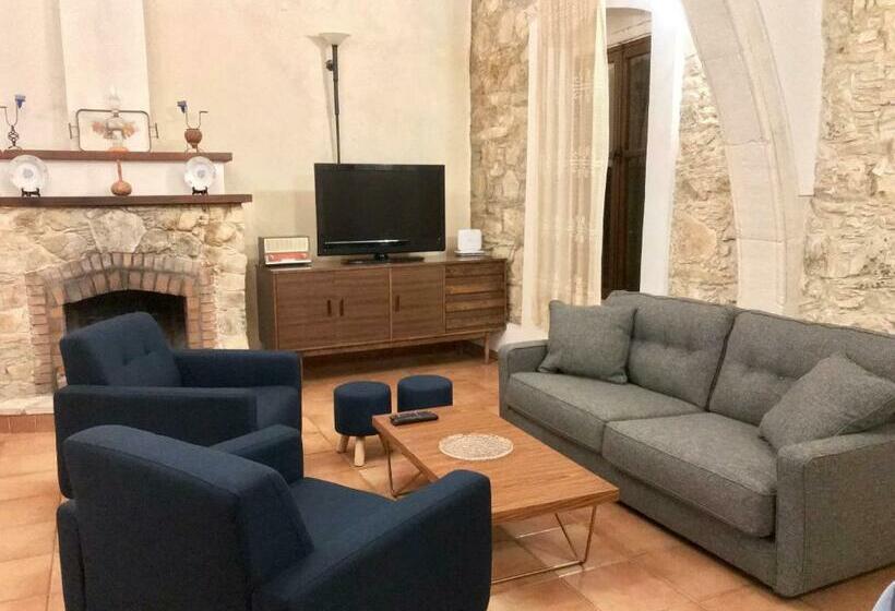 בית, 2 חדרי שינה, Komi Lofou House By Trulycyprus