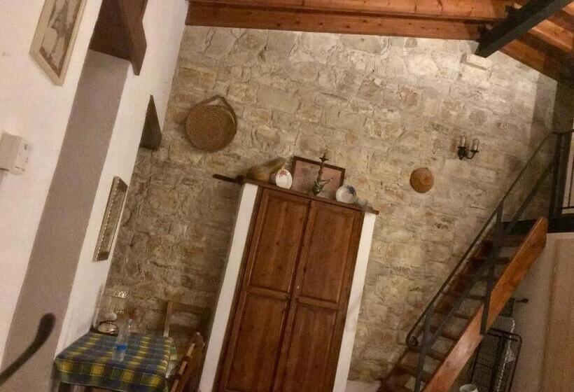 בית, 2 חדרי שינה, Komi Lofou House By Trulycyprus