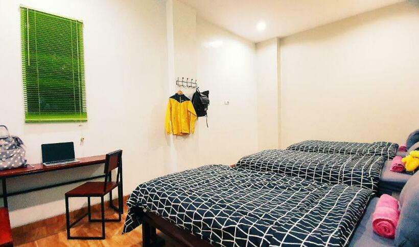 豪华三人间, Mador Malang Dorm Hostel