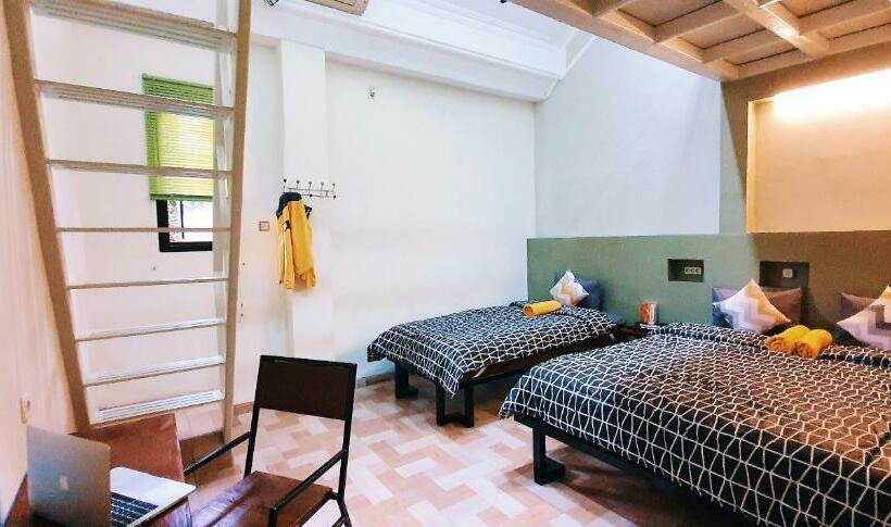 经济四人间 - 带共用浴室, Mador Malang Dorm Hostel