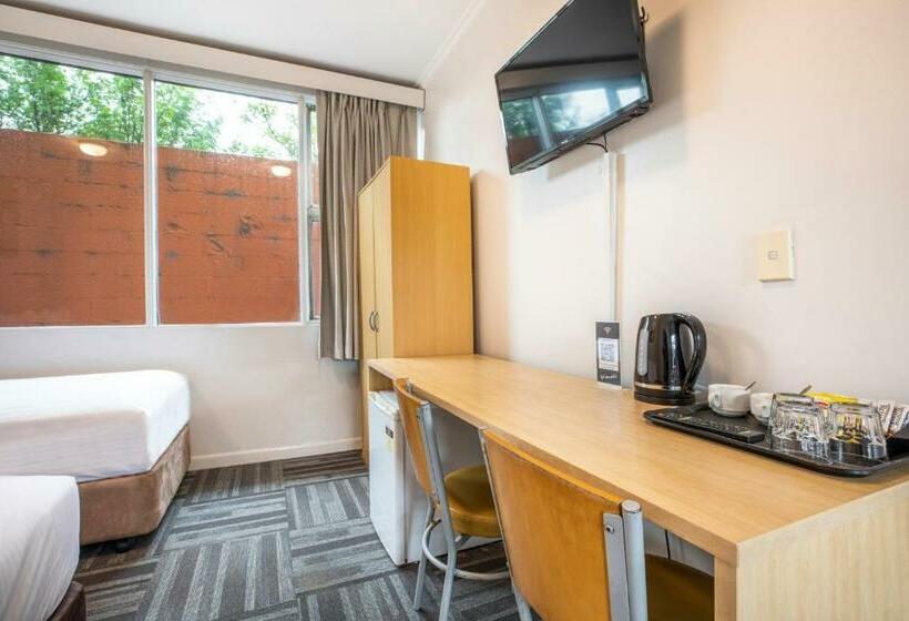 إستوديو قياسى سرير كينج, Meadow Inn Hotel Motel