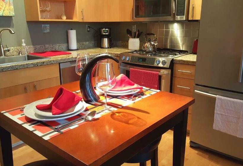 غرفة قياسية, Orenco Lofts