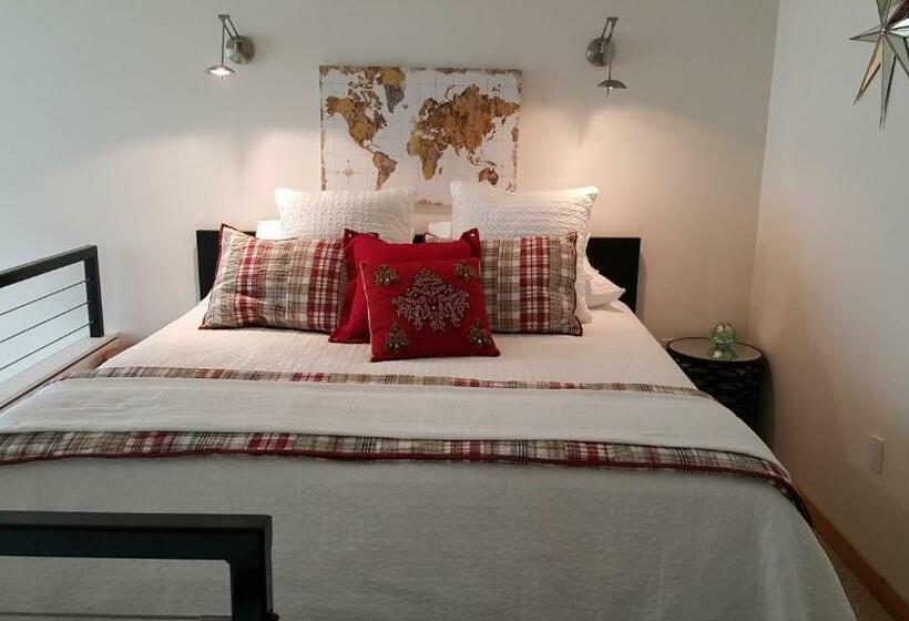 جناح, Orenco Lofts