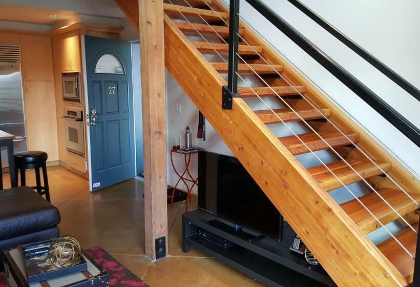 Люкс, Orenco Lofts