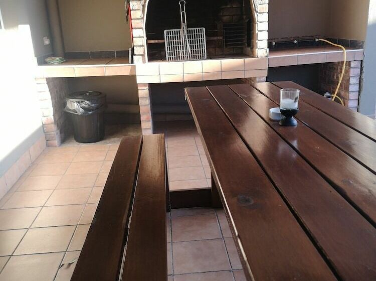 침실 4개 주택, Mackenzies Accommodation