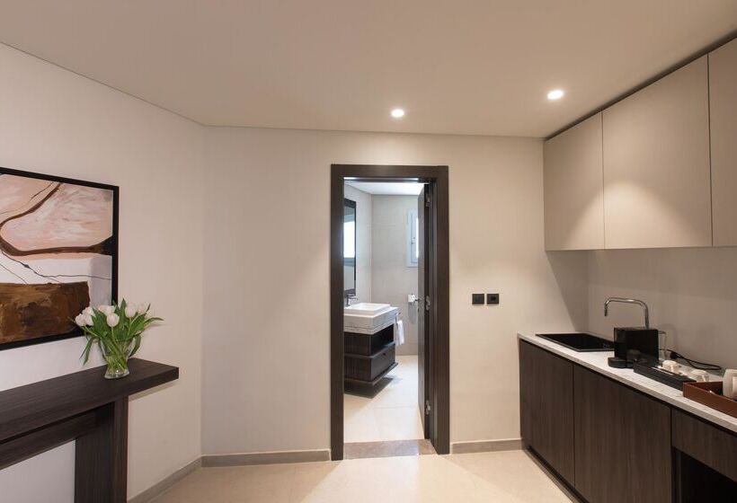 سوییت, PickalBatros Luxury Suites