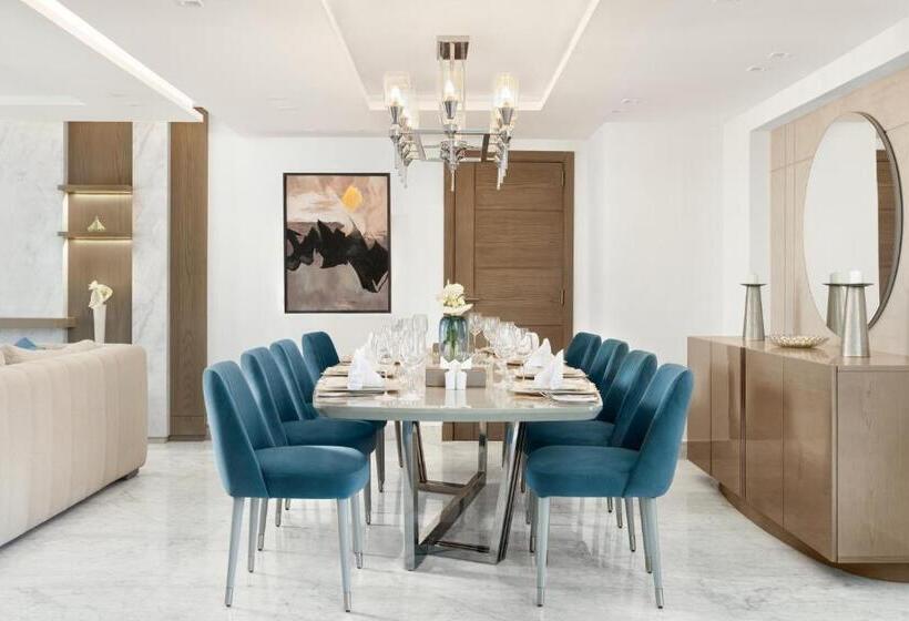 ویلای 1 خوابه, PickalBatros Luxury Suites