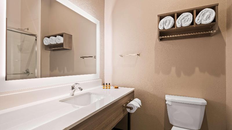 디럭스 룸, Red Roof Inn Madisonville