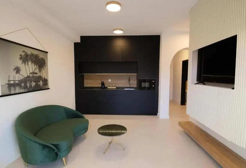 سوییت لوکس, Estefania Boutique Suites