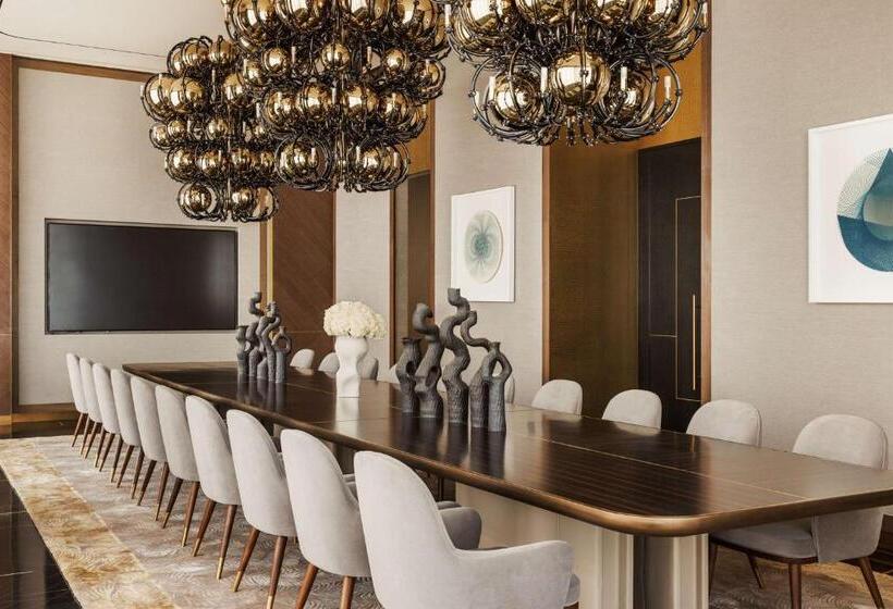 ویلای 1 خوابه, One&Only One Za Abeel