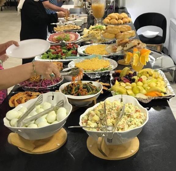 חדר דלוקס, Ark Premium