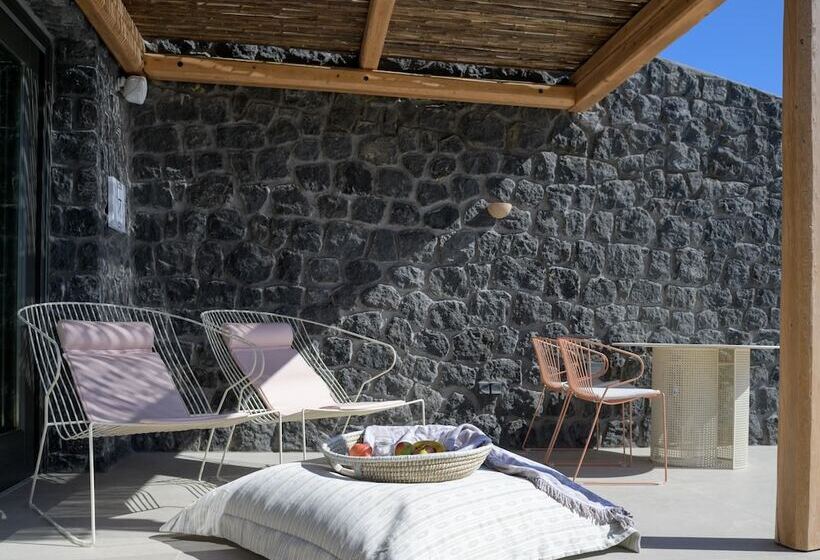 Полулюкс с Бассейном, Lithi Luxury Retreat