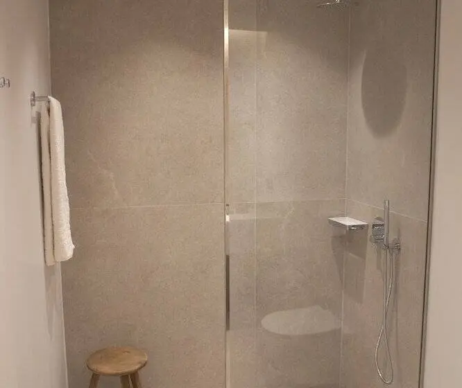 Villa 2 Makuuhuonetta, Lithi Luxury Retreat