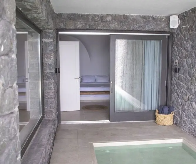 Sviitti Uima-allas, Lithi Luxury Retreat