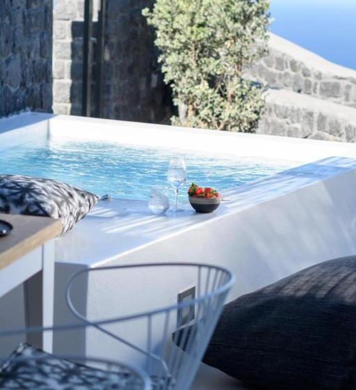 Полулюкс с Гидромассажем, Lithi Luxury Retreat