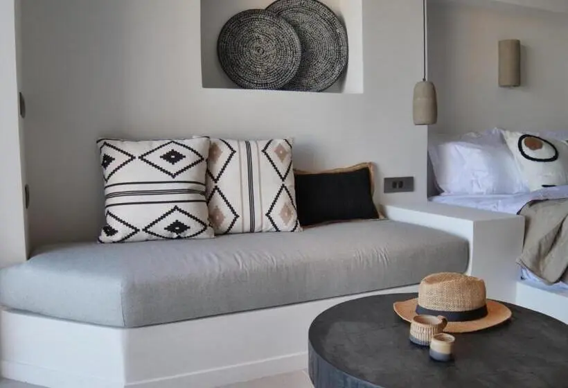 Juniorsviitti Uima-allas, Lithi Luxury Retreat