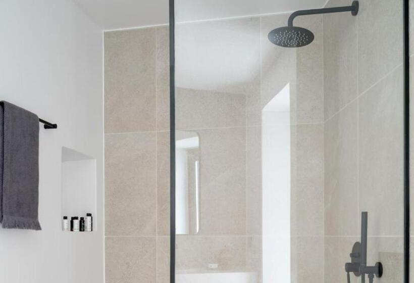 Полулюкс с Бассейном, Lithi Luxury Retreat