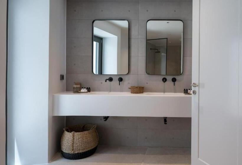 Полулюкс с Бассейном, Lithi Luxury Retreat