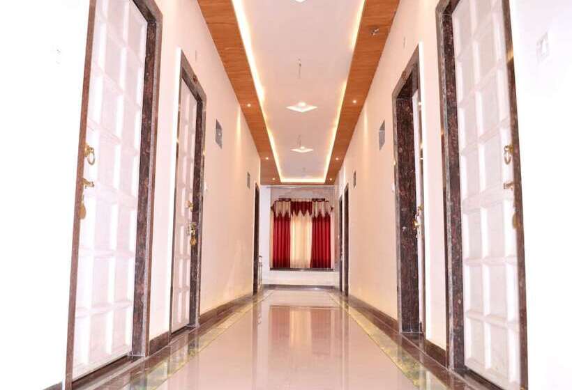 Номер Стандарт, Rudraksh Hotel & Restaurant