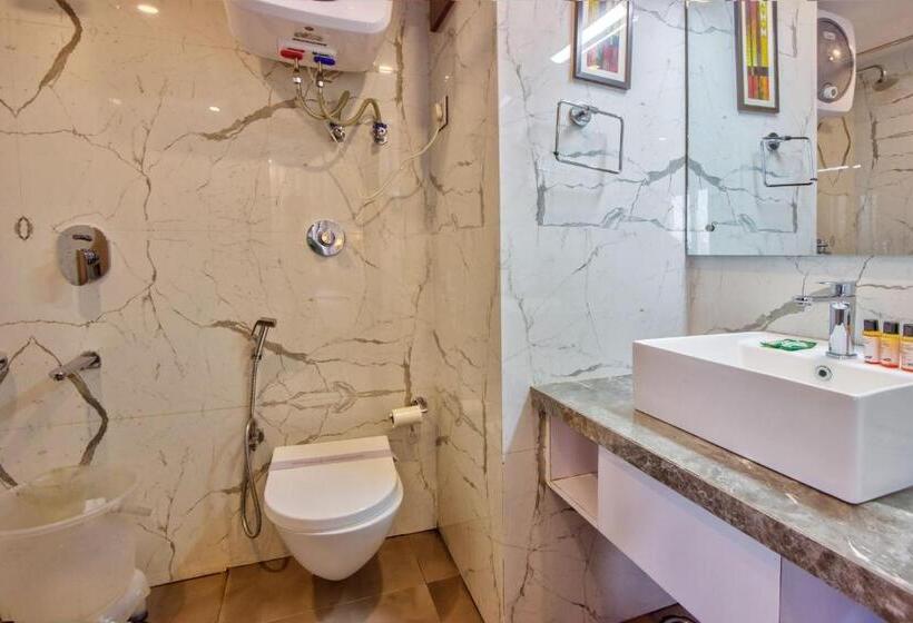 Deluxe room with river view, Katson Blue Manali