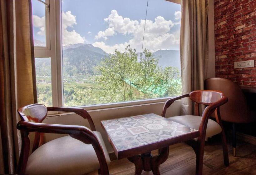 Deluxe room with river view, Katson Blue Manali