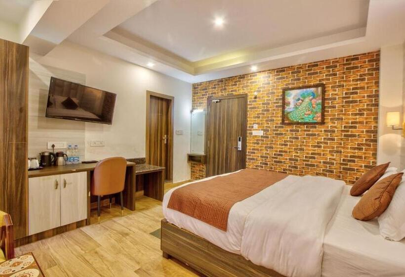 Deluxe room with river view, Katson Blue Manali