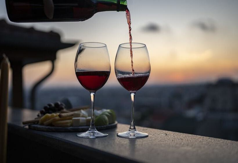 اتاق لوکس, Pera Luna Premium