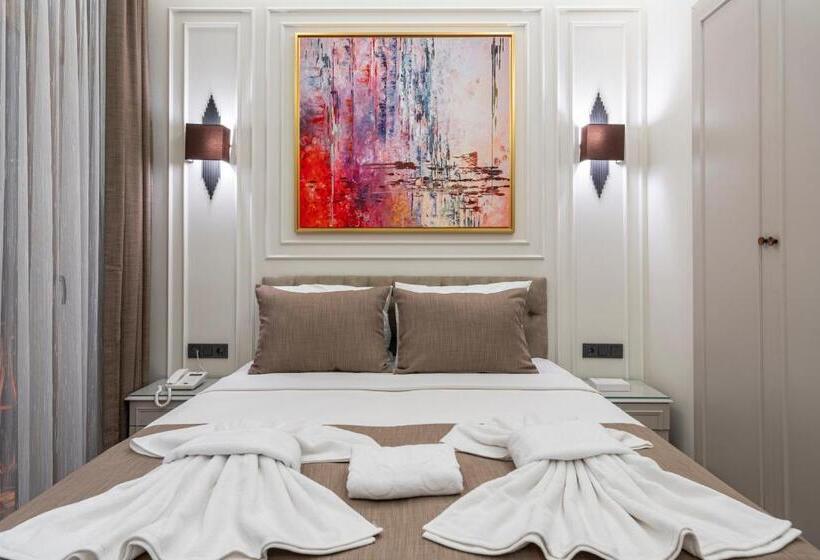 اتاق لوکس, Pera Luna Premium